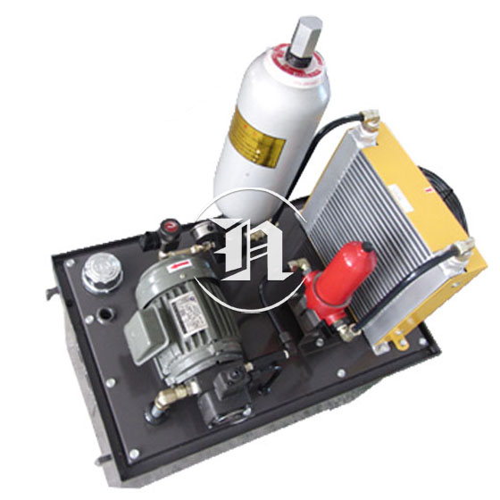 起重車起重機(jī)構(gòu)的半閉式液壓系統(tǒng)